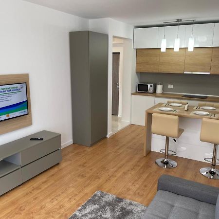 Silence Apartment 2 Oradea Εξωτερικό φωτογραφία