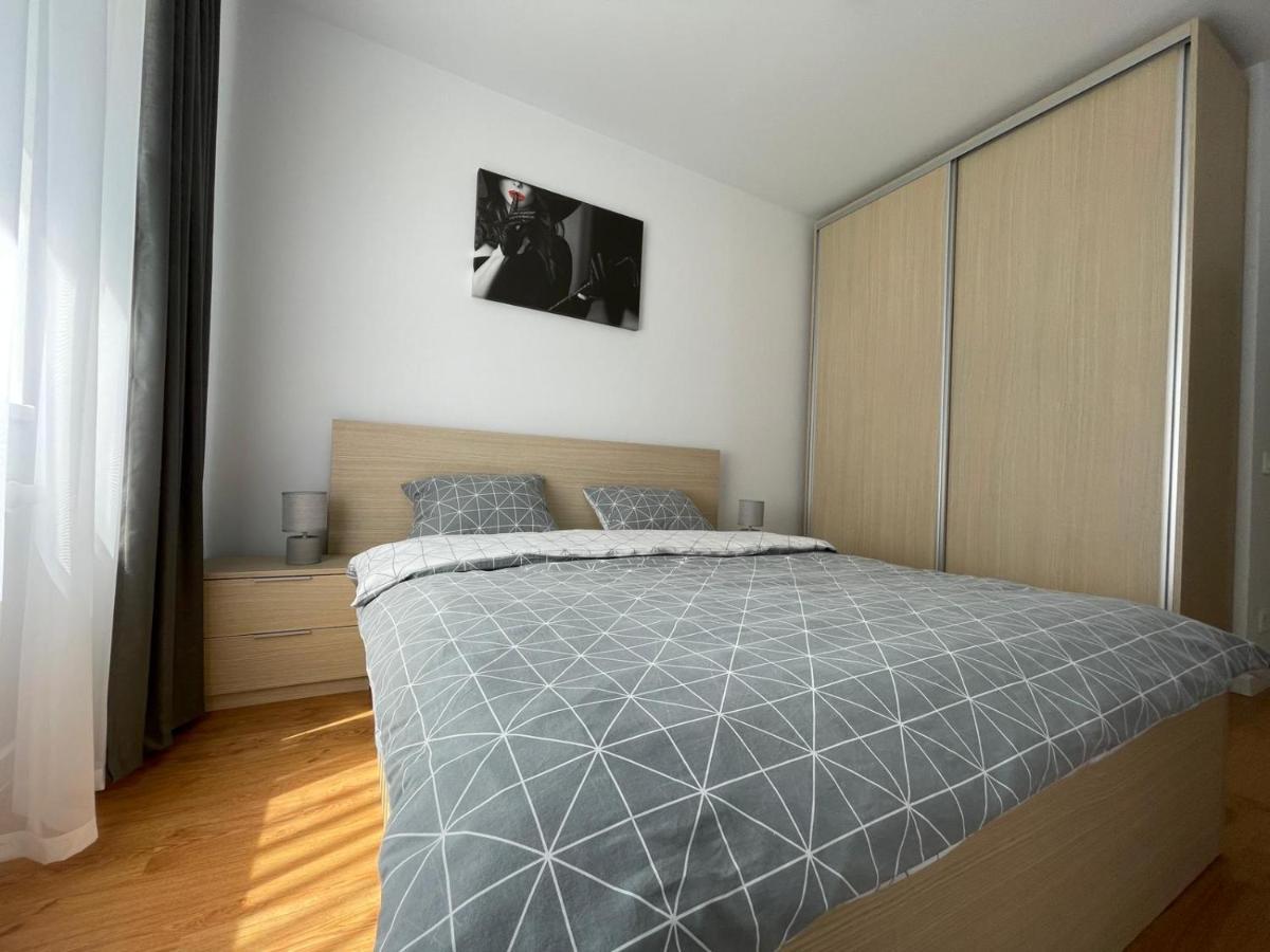 Silence Apartment 2 Oradea Εξωτερικό φωτογραφία