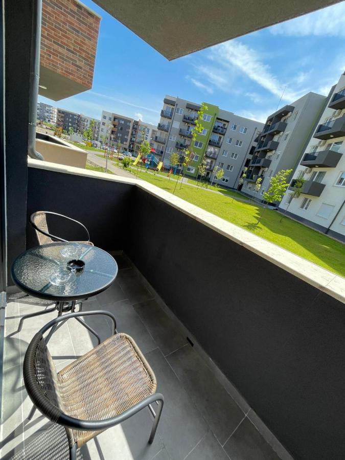 Silence Apartment 2 Oradea Εξωτερικό φωτογραφία